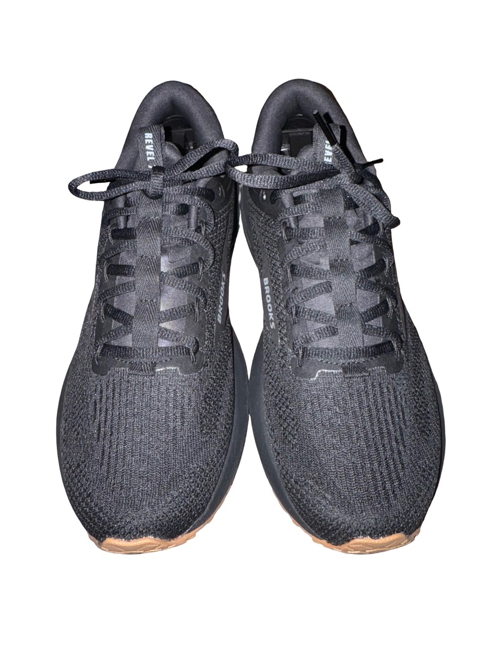 NWOT Brooks revel 7 Black Knit Sneakers with Gum Outsole women 10.5 - Picture 3 of 5